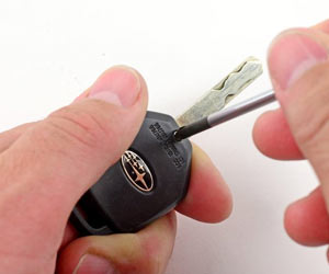 remplacer la batterie de la télécommande de votre clé de voiture
